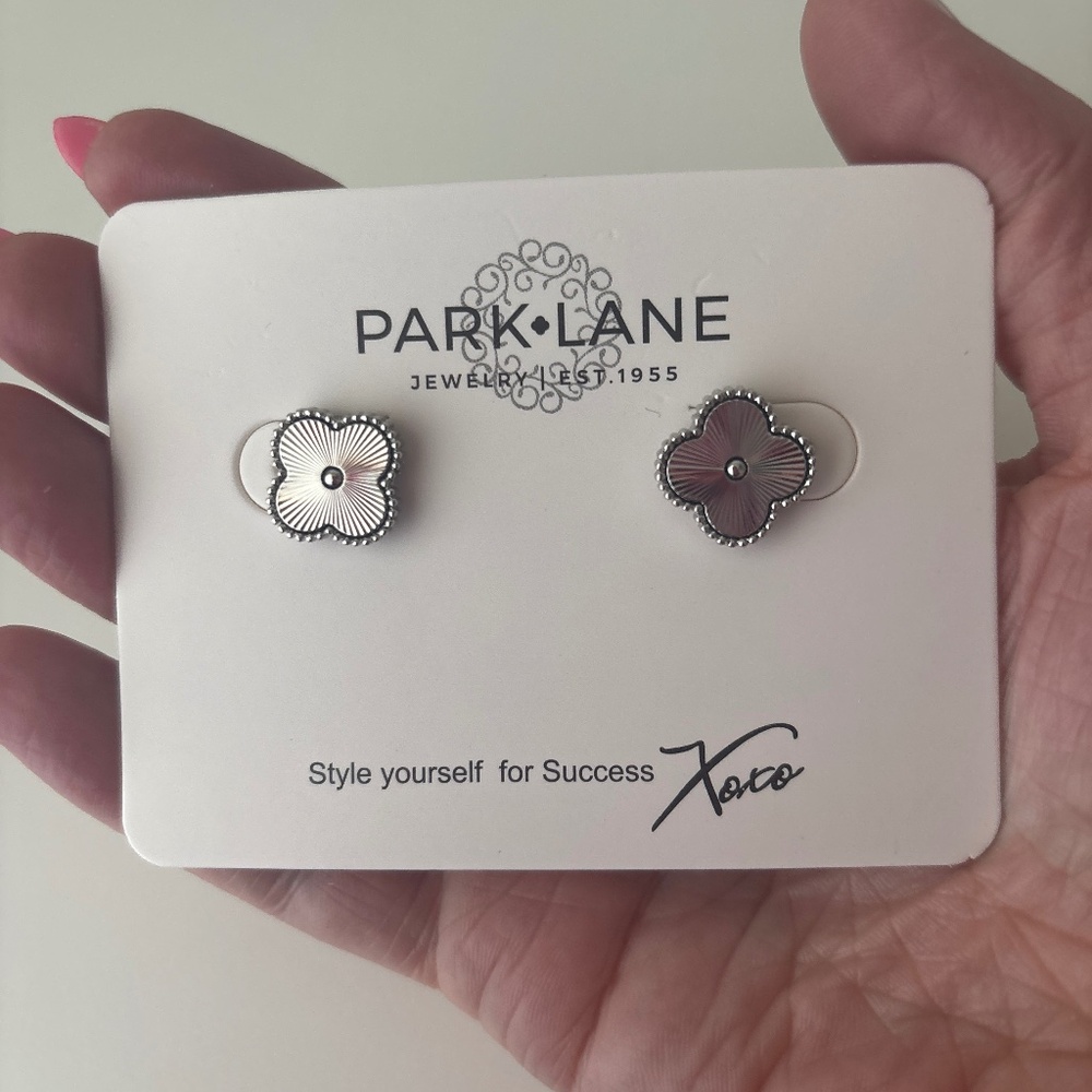 Foxy Earrings Sliver